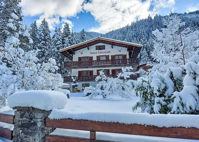 شقة Haus Koetschach-3 By Interhome